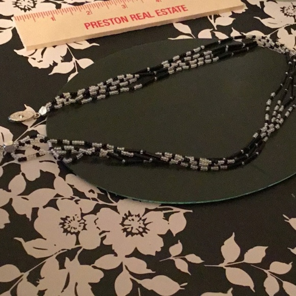 ❤️Black and white necklace